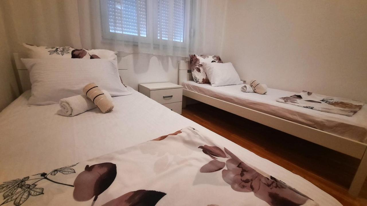 Apartment Nina Centar โมสตาร์ ภายนอก รูปภาพ
