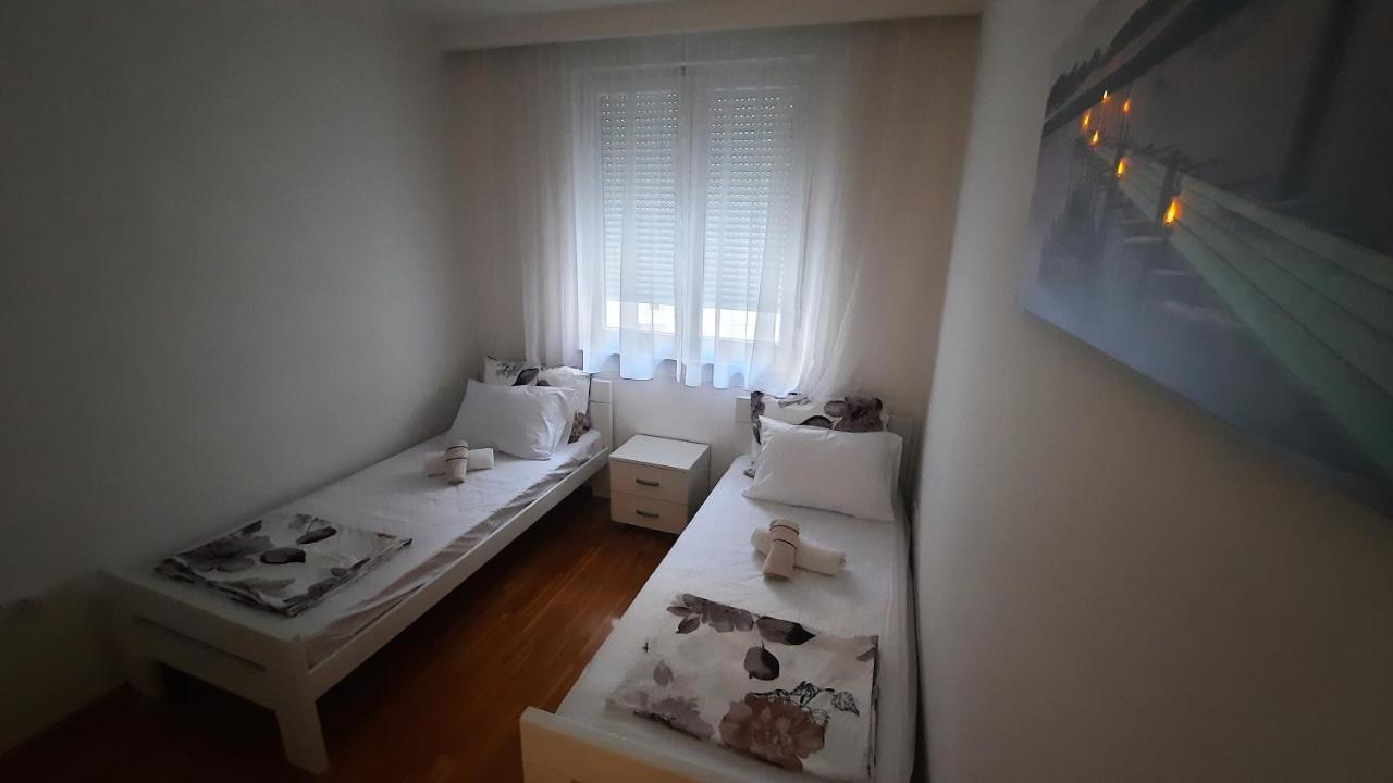 Apartment Nina Centar โมสตาร์ ภายนอก รูปภาพ